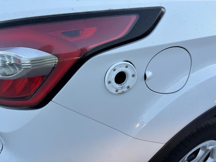 2017-ford-escape-image-30