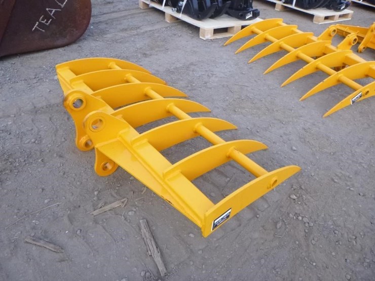 caterpillar-303-image-3