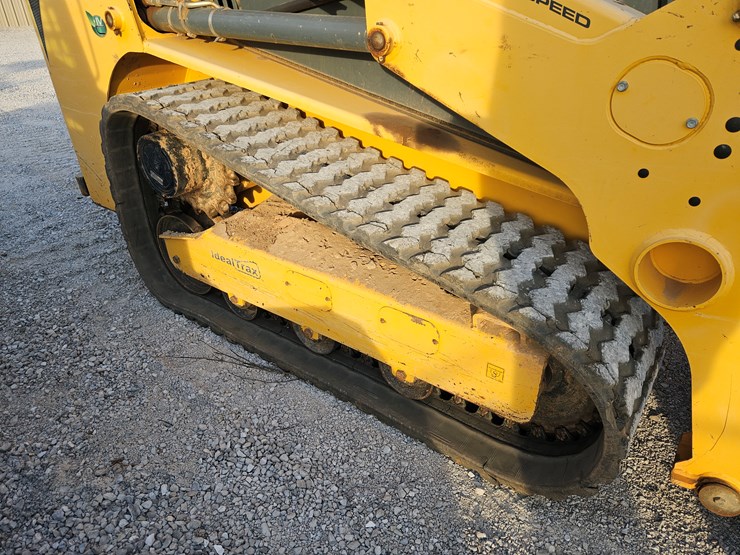 2017-gehl-rt175-image-12