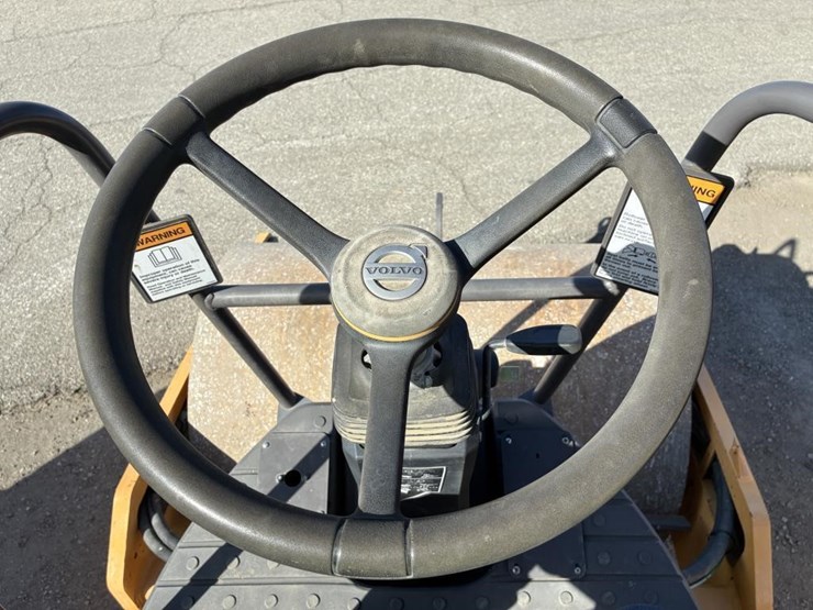 2018-volvo-sd45b-image-13