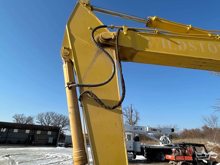 2013-komatsu-pc360-image-16