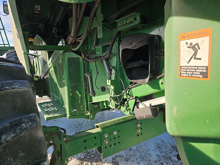 2012-john-deere-s670-image-15