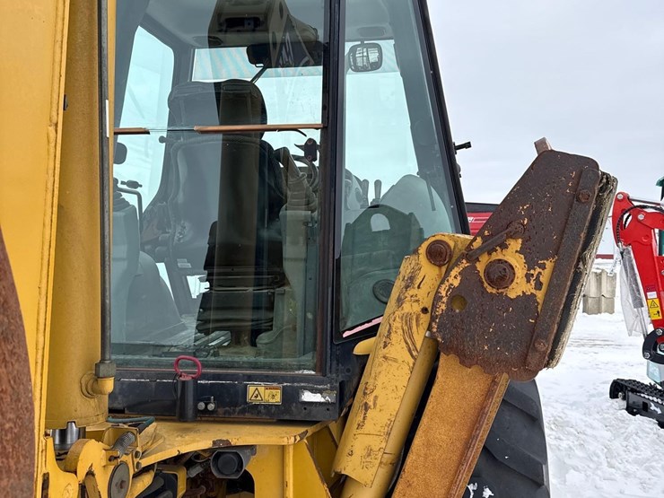 caterpillar-430d-image-15