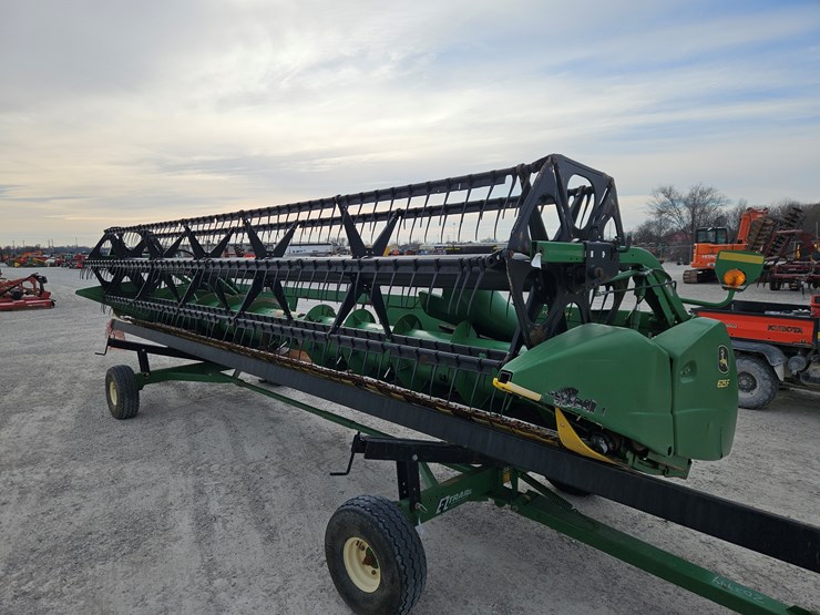 2010-john-deere-625f-image-13