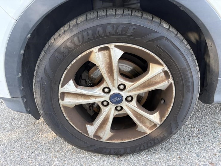 2014-ford-escape-image-26