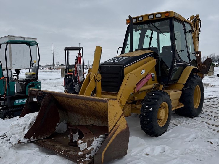 caterpillar-430d-image-1