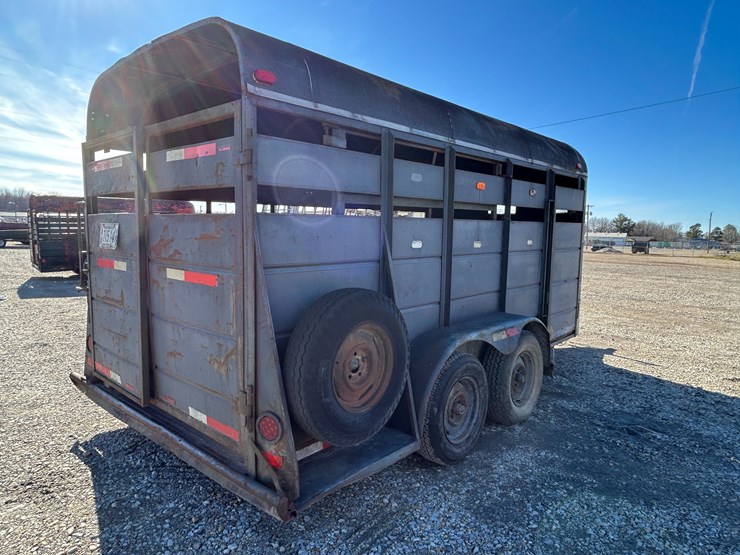 #37758-•-16’-t/a-steel-livestock-trailer-vin:-arkavtl8080430349-image-4