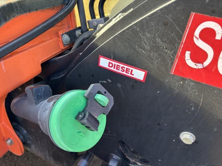 2015-jlg-g5-18a-image-34