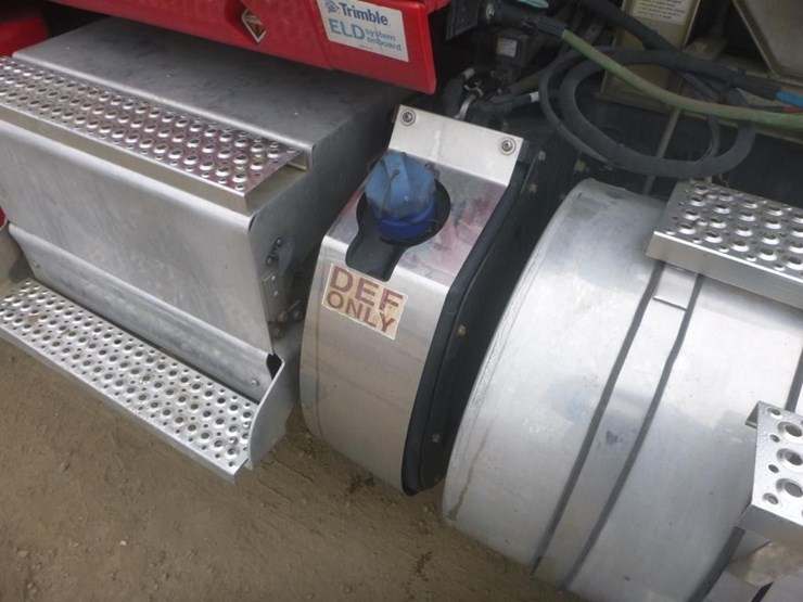 2017-international-prostar-image-24