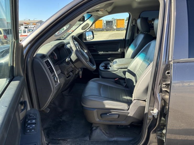 2016-dodge-1500-image-11