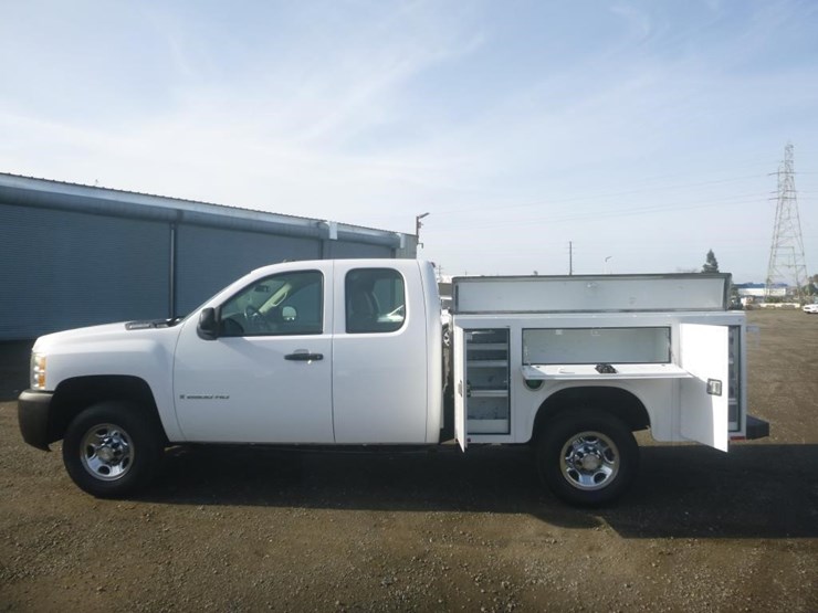 2009-chevrolet-2500-image-6