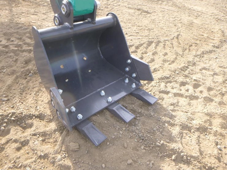 2025-agt-qk16r-hydraulic-excavator-image-9