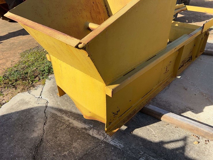 (3)-belt-elevator-funnel-bins-image-15