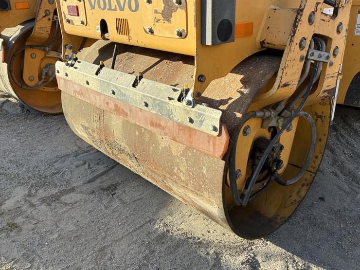 2018-volvo-dd25b-image-7