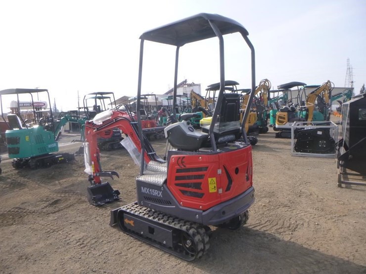 2025-agt-mx15rx-hydraulic-excavator-image-4