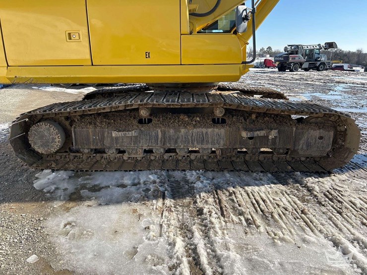 2013-komatsu-pc210-image-26