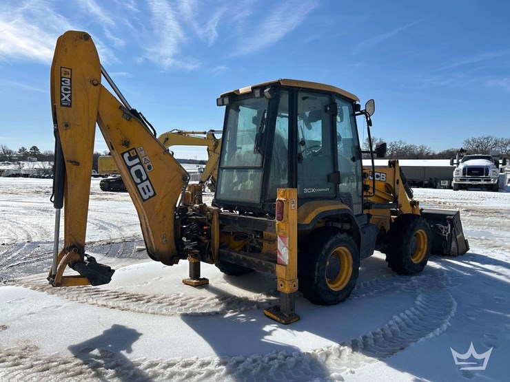 2010-jcb-3cx-image-3
