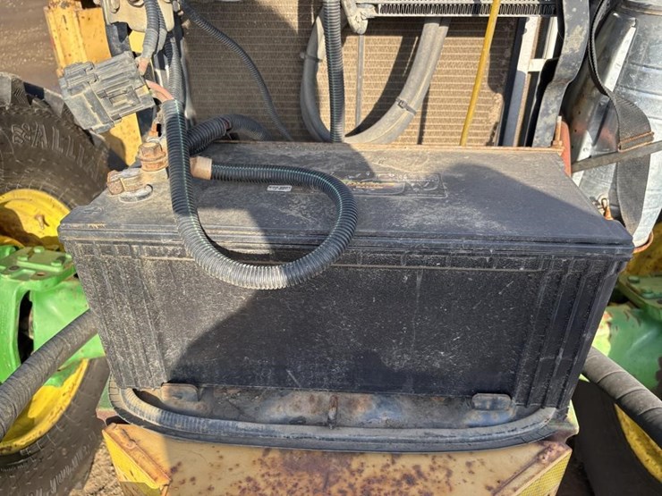 2005-john-deere-7220-image-44