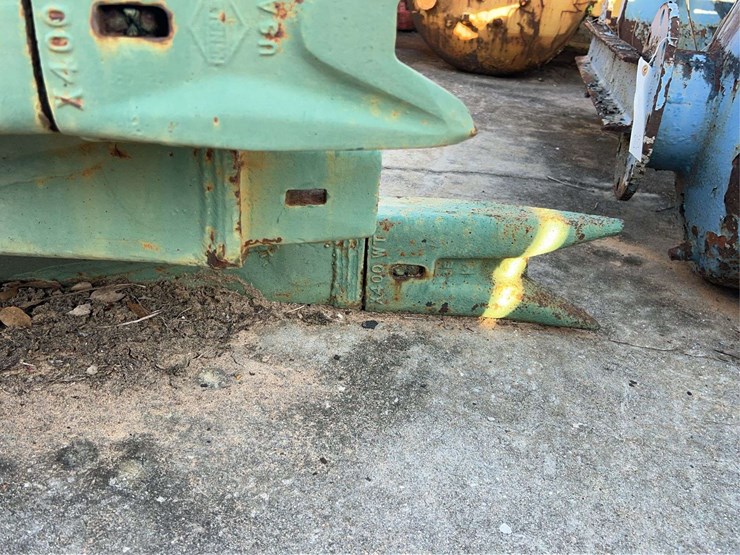 adco-28”-bucket-image-5