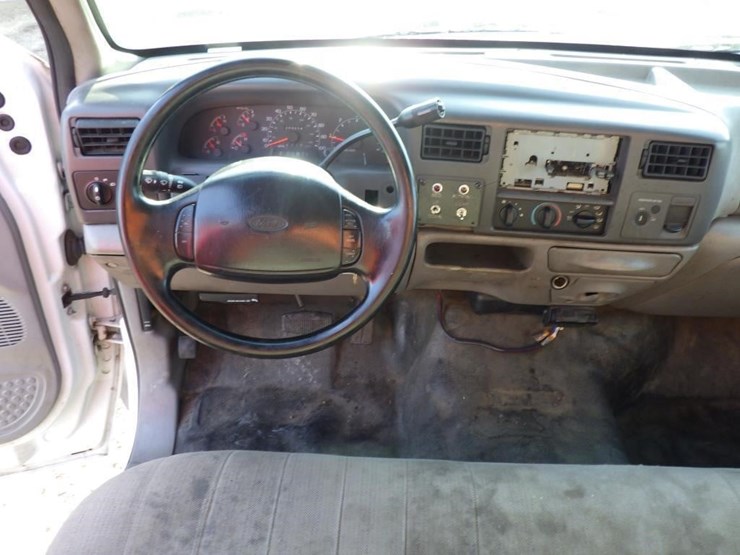 2001-ford-f350-image-7