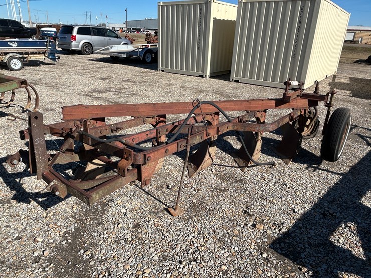 international-5-image-1