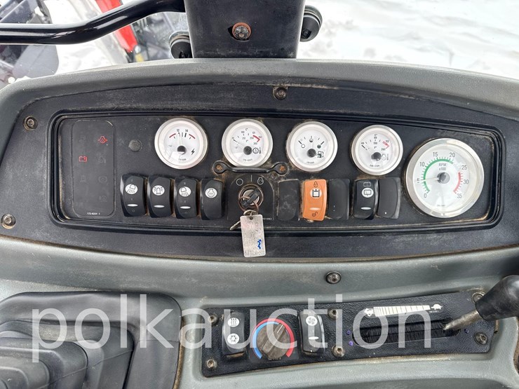 caterpillar-430d-image-29