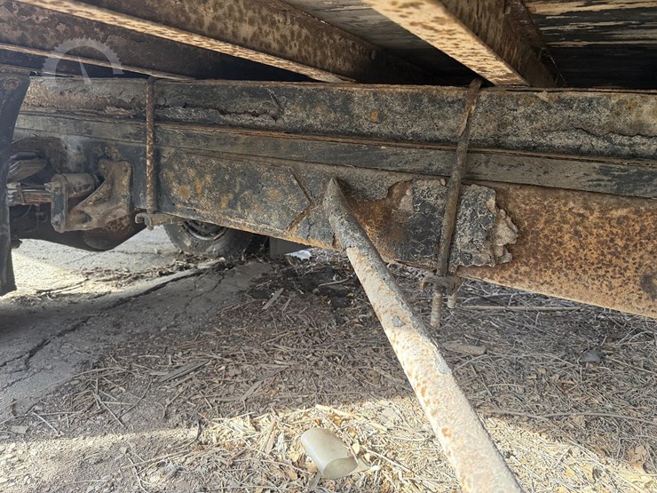 2000-isuzu-npr-image-29