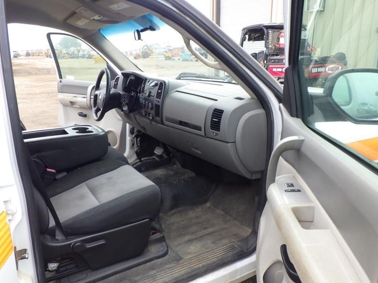 2008-chevrolet-1500-image-6