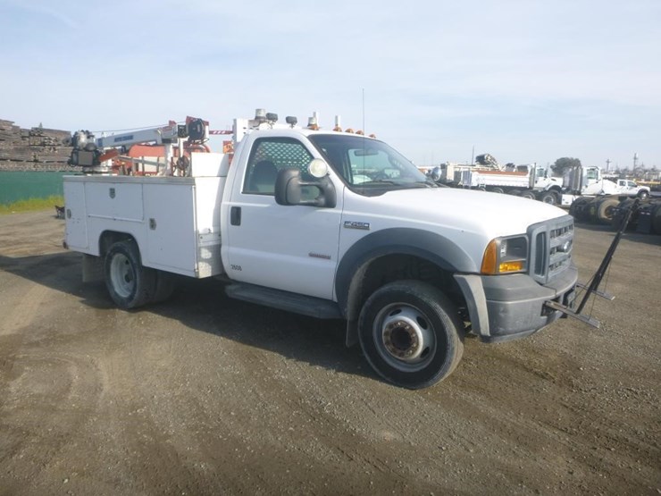 2006-ford-f450-image-2