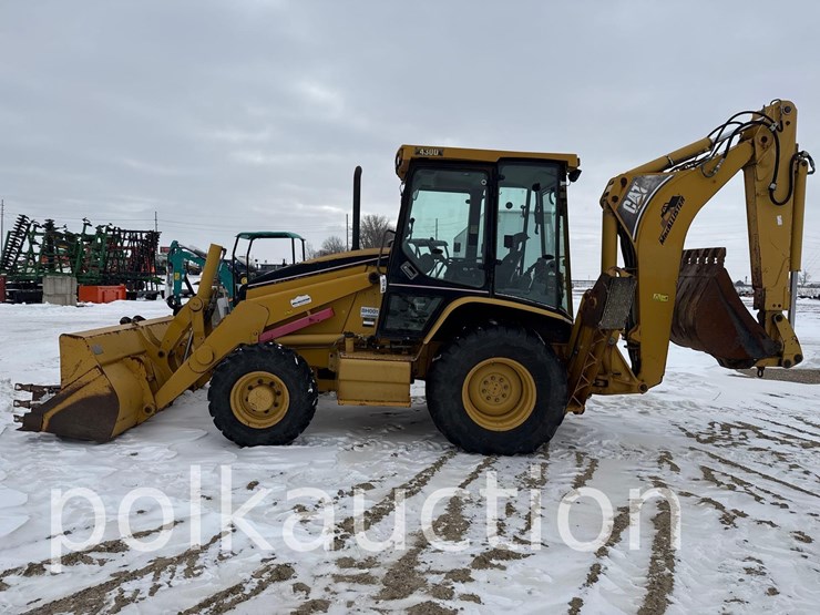 caterpillar-430d-image-2