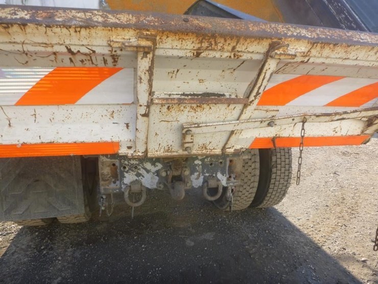 2005-international-durastar-4400-image-11