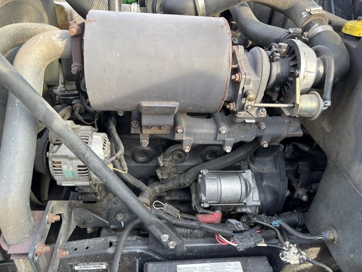 2016-john-deere-1600-turbo-image-26