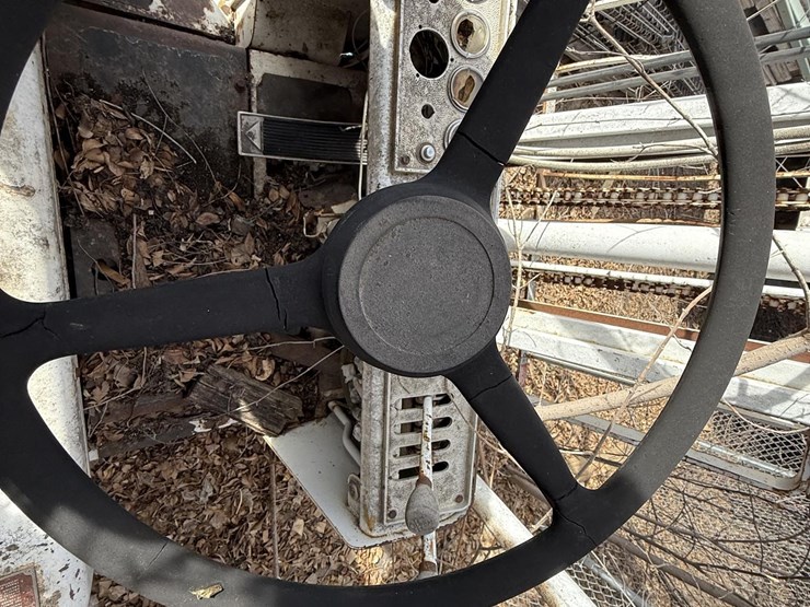 1970-caterpillar-t40b-image-14