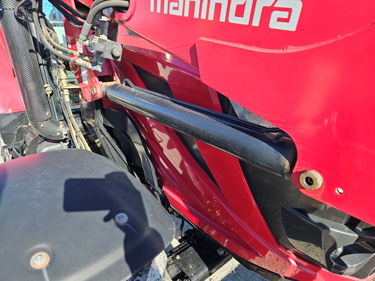 2021-mahindra-9125p-image-8