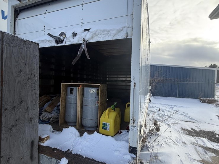 2000-isuzu-npr-image-26