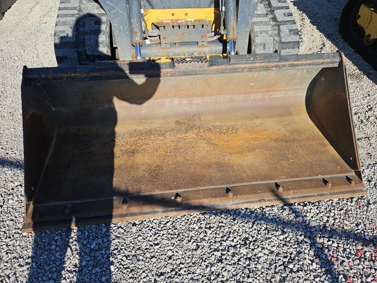 2021-deere-325g-image-3