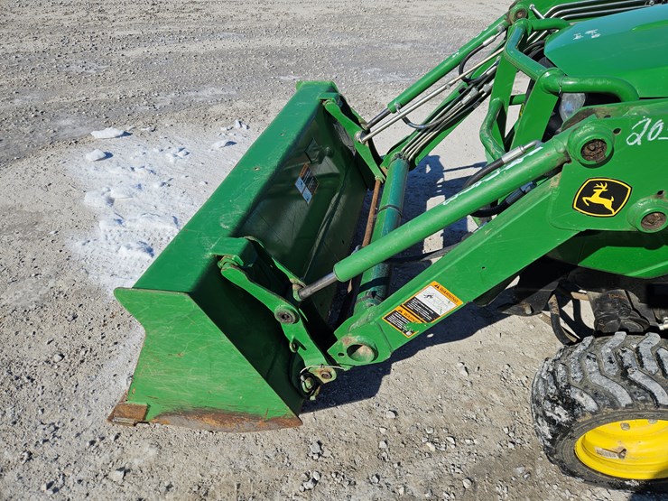 2018-john-deere-1023e-image-6