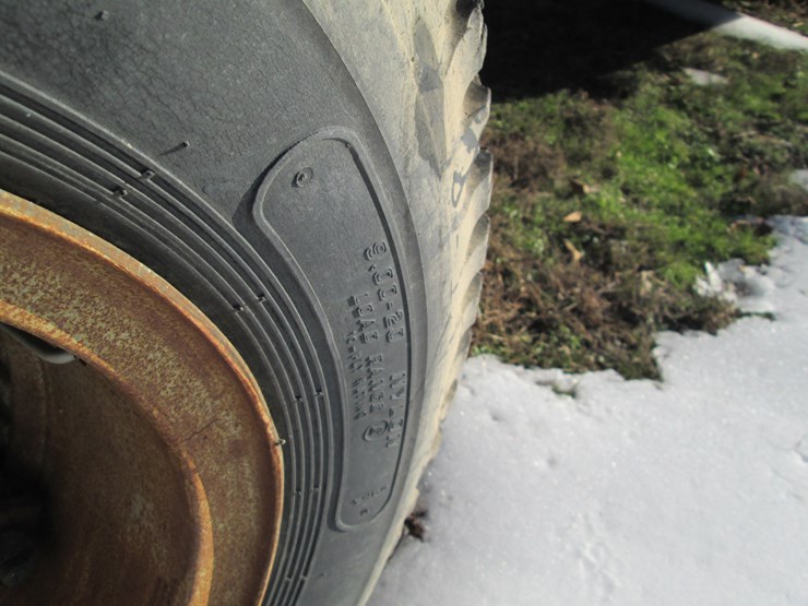 1974-ford-f700-image-8