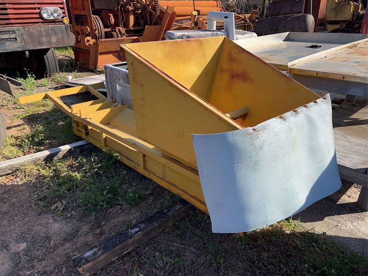 (3)-belt-elevator-funnel-bins-image-2