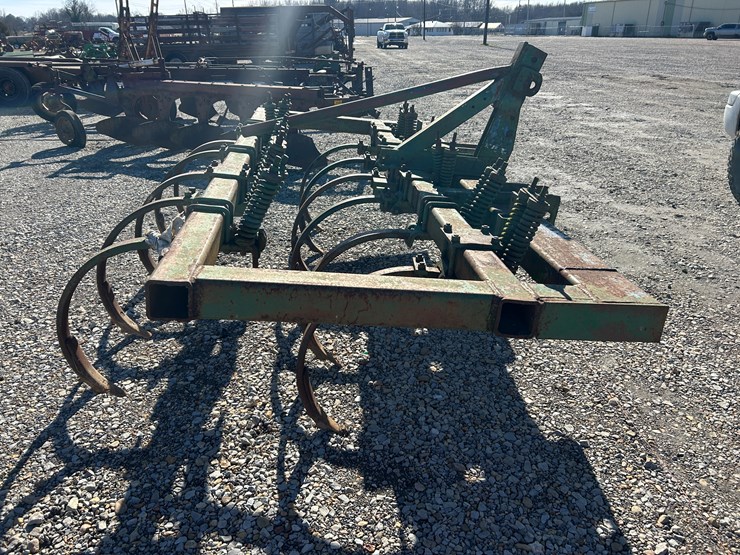 #37764-•-11'-chisel-plow-image-6