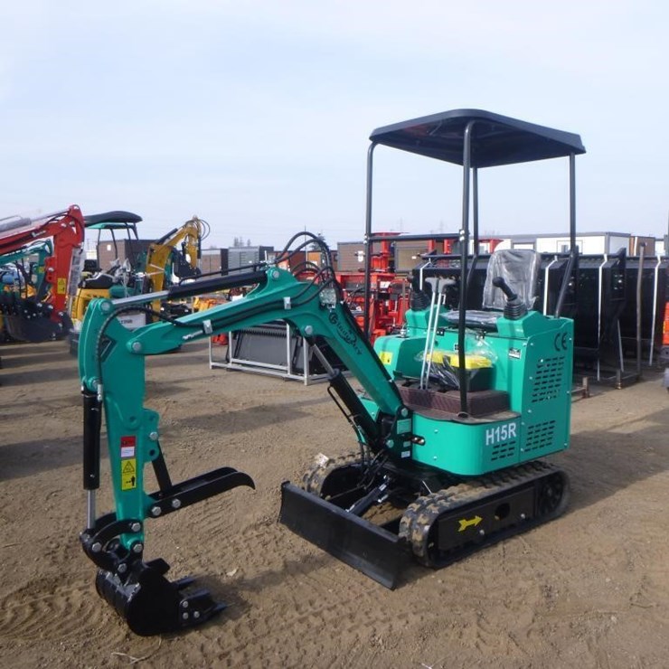 2025 AGT H15R Hydraulic Excavator