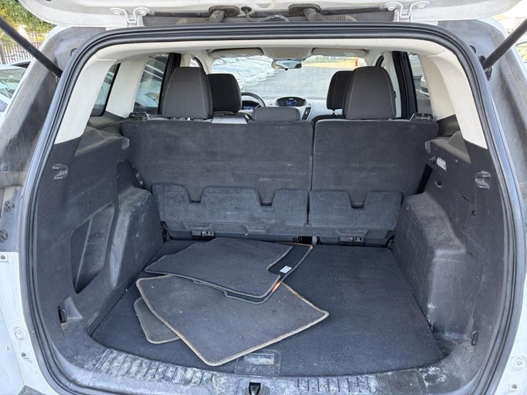 2014-ford-escape-image-23