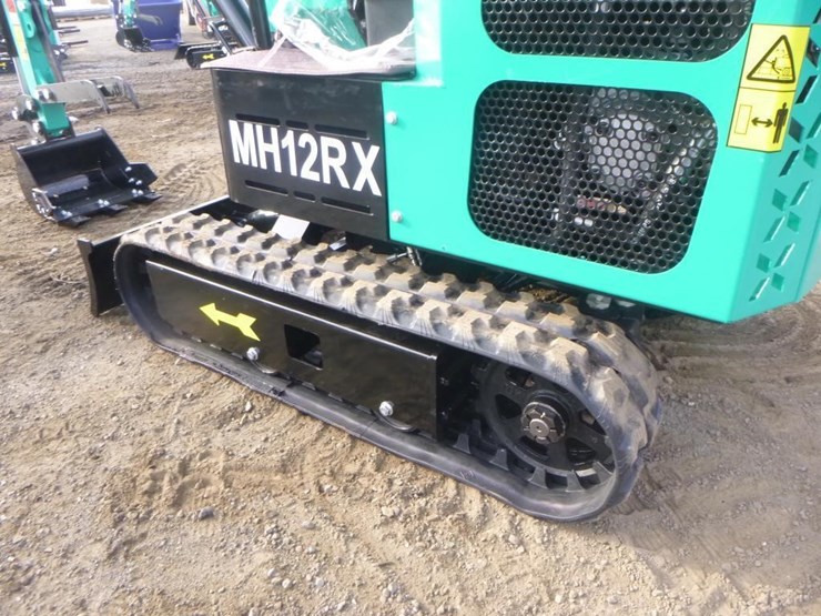 agt-mx12rx-hydraulic-excavator-image-27