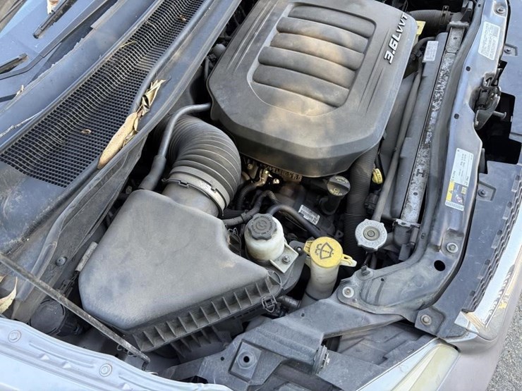 2014-dodge-grand-caravan-image-23