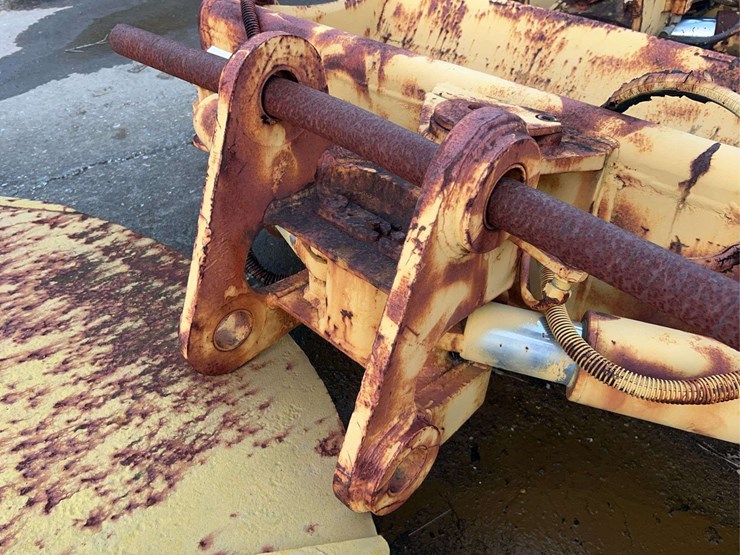 59”-hydraulic-bucket-image-14