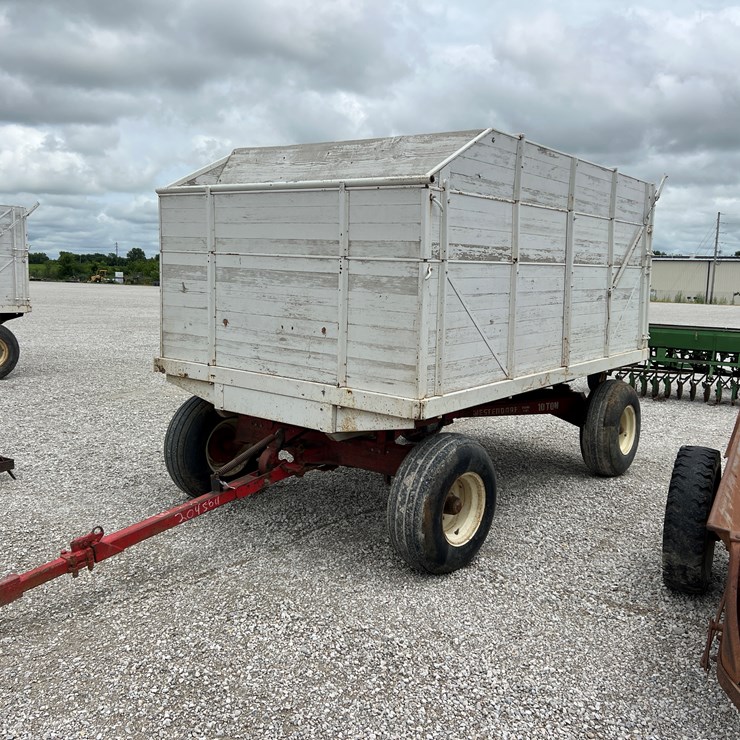 #204564 • Westendorf Gravity Wagon