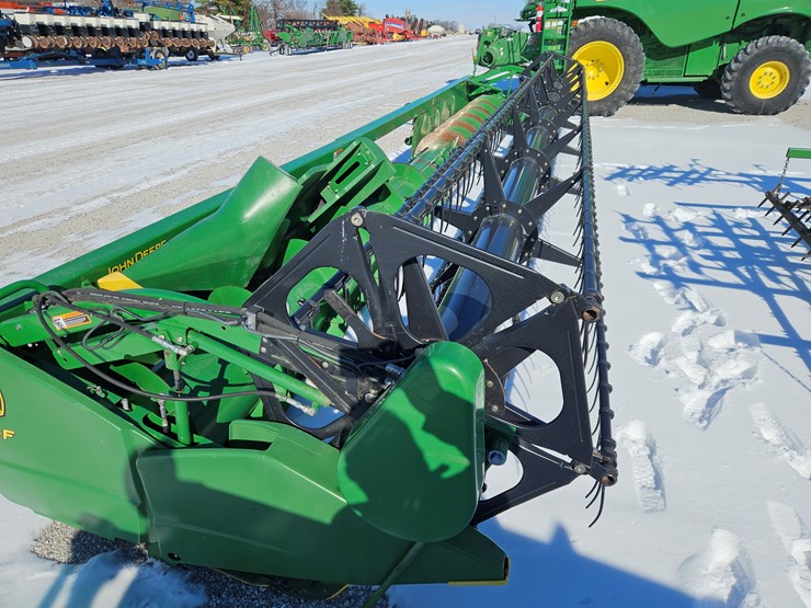 2014-john-deere-630f-image-2