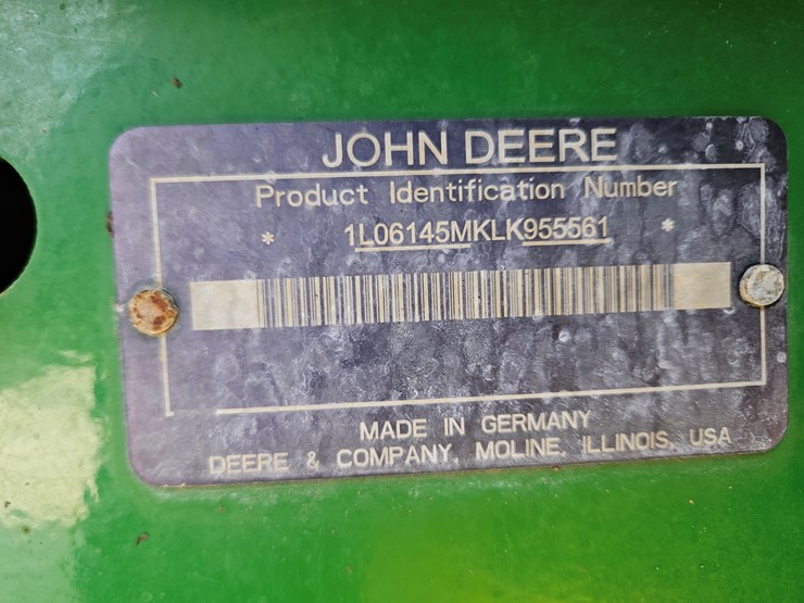 2020-john-deere-6145m-image-23