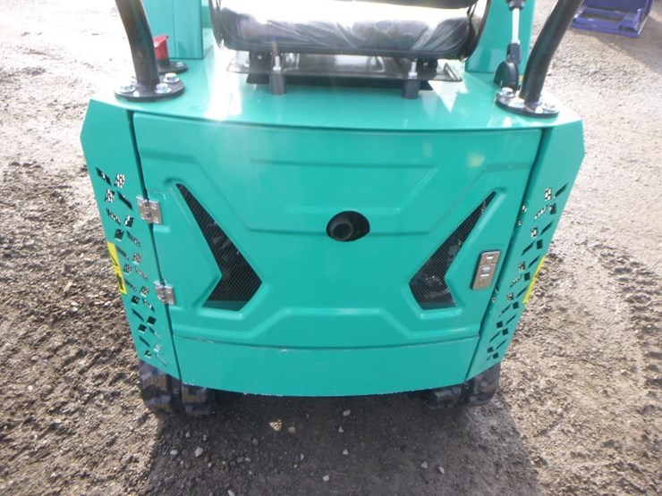 agt-mh12rx-hydraulic-excavator-image-17