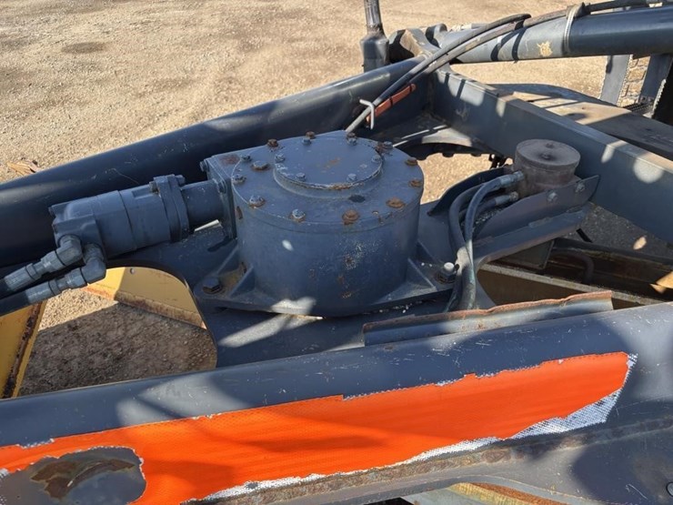 2008-deere-772d-image-13